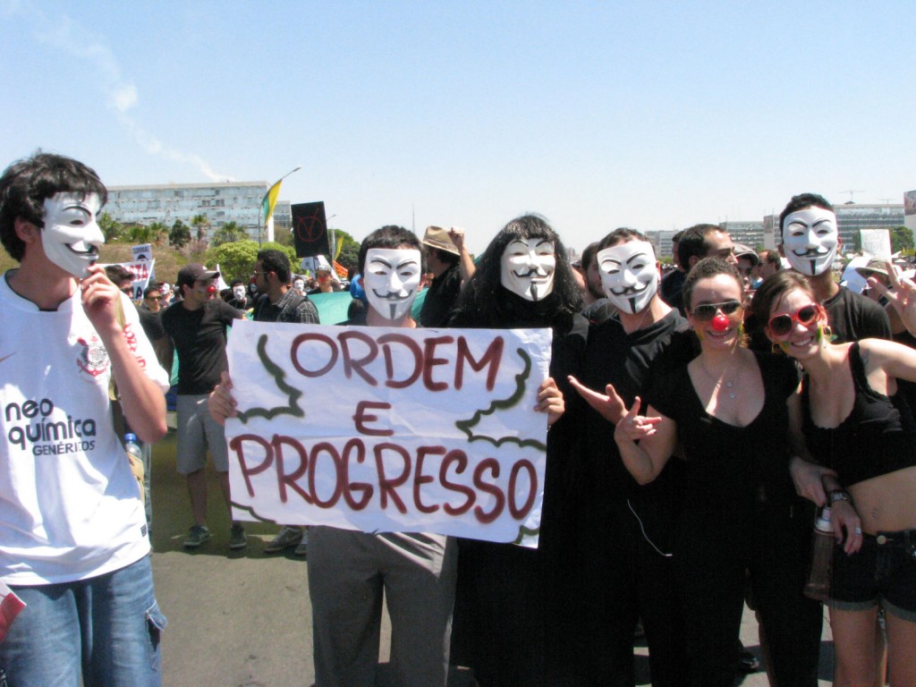 “Nhá Chica, PEC das Domésticas e Direitos dos Trabalhadores”, artigo do mestre Eduardo Guerini