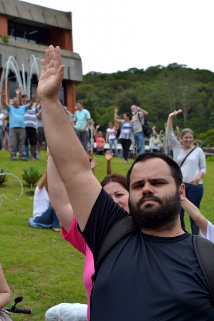 Servidores Municipais de Joinville: Assembleia aprova Estado de Greve