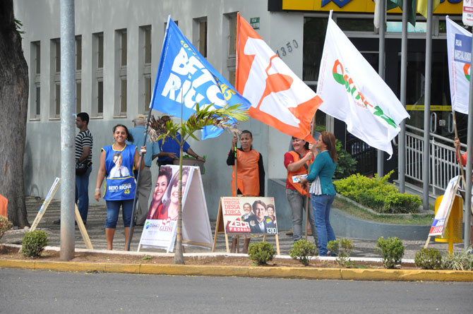 Senado retoma limitação de cabos eleitorais