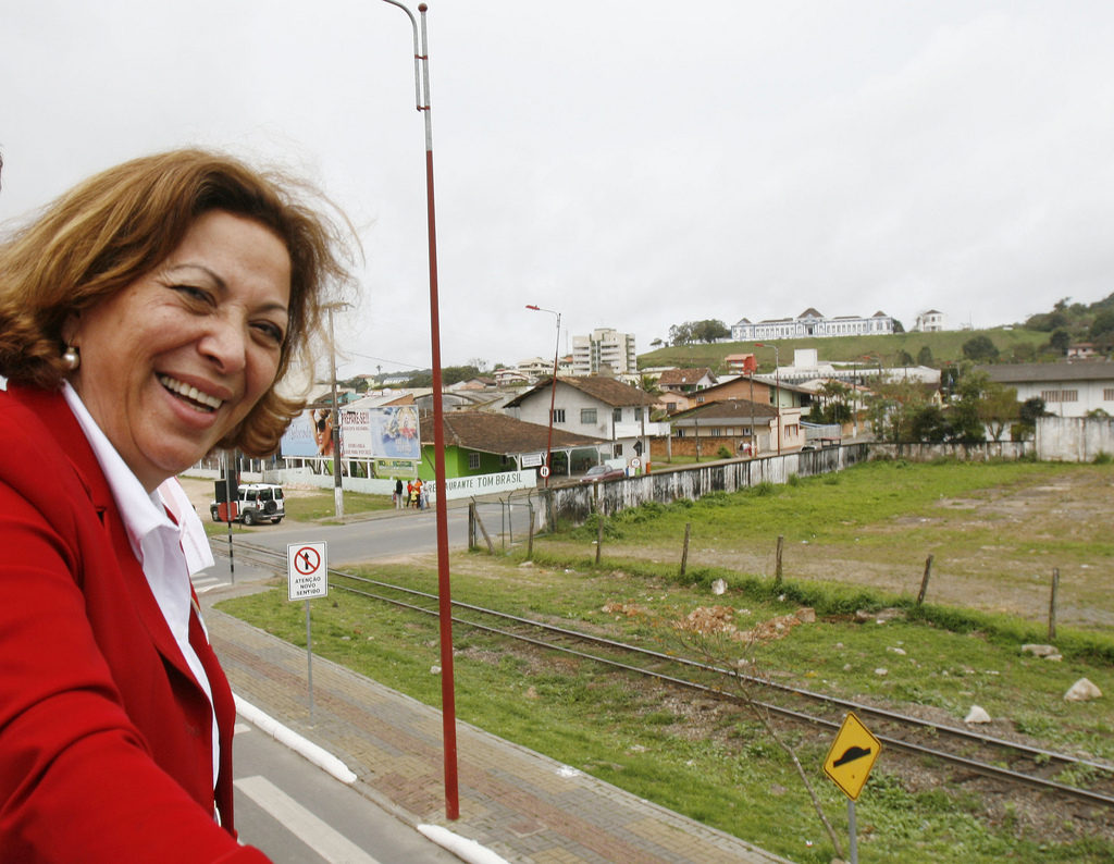 Ministra Ideli recebe título de cidadã francisquense, nessa quarta-feira (22)