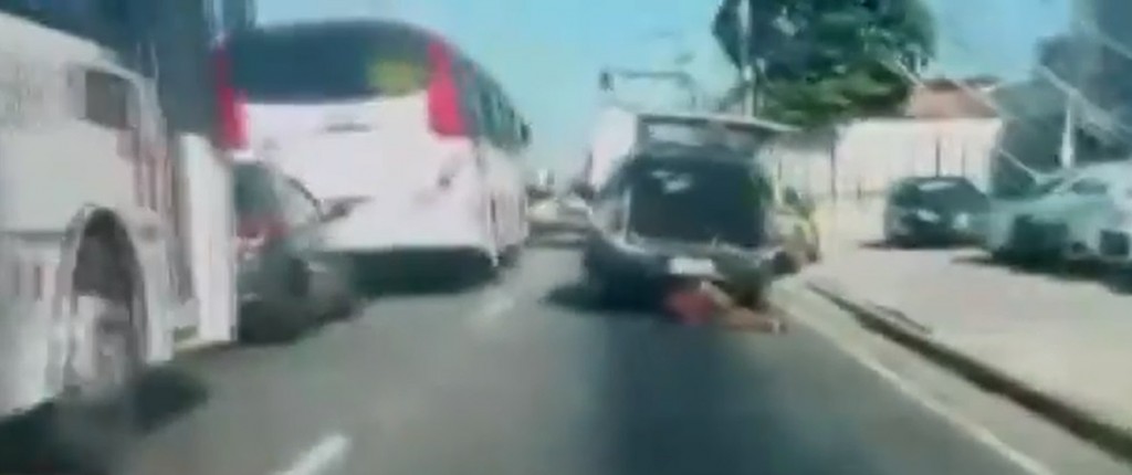 Saiba um pouco mais sobre o caso da mulher que foi morta, jogada no porta malas e arrastada pelo asfalto pela PM do Rio