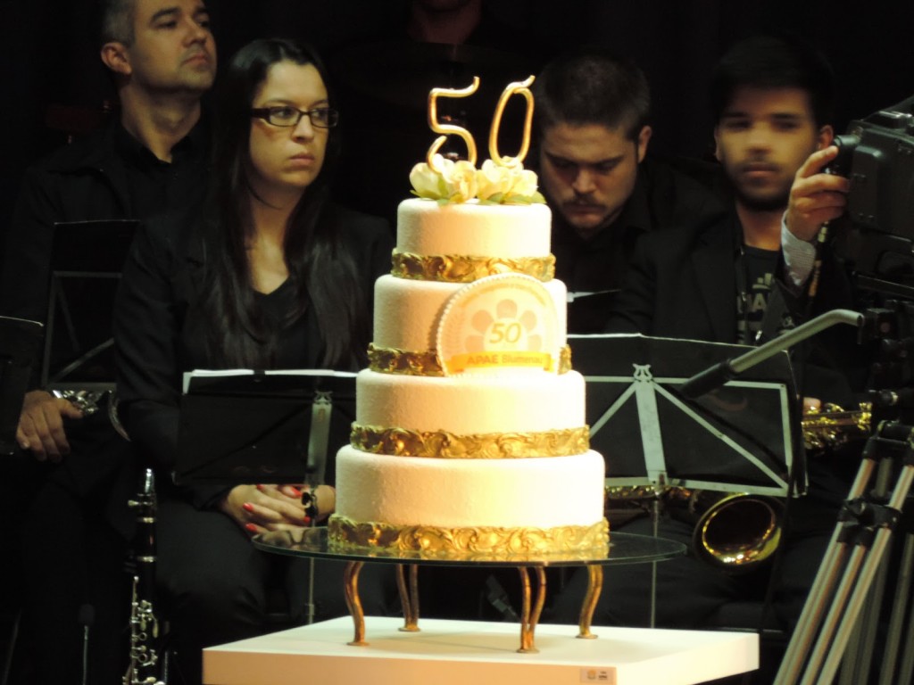 Assembleia Legislativa de SC homenageia a APAE de Joinville pelos 50 anos de atividades