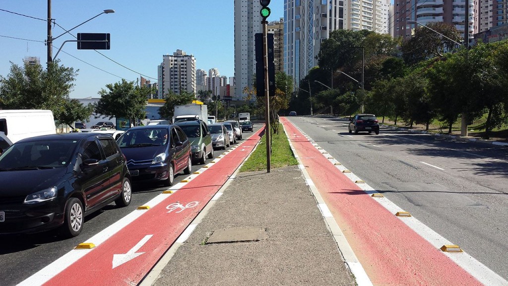 “A via pública é para todos, não só para automóveis”, diz cicloativista