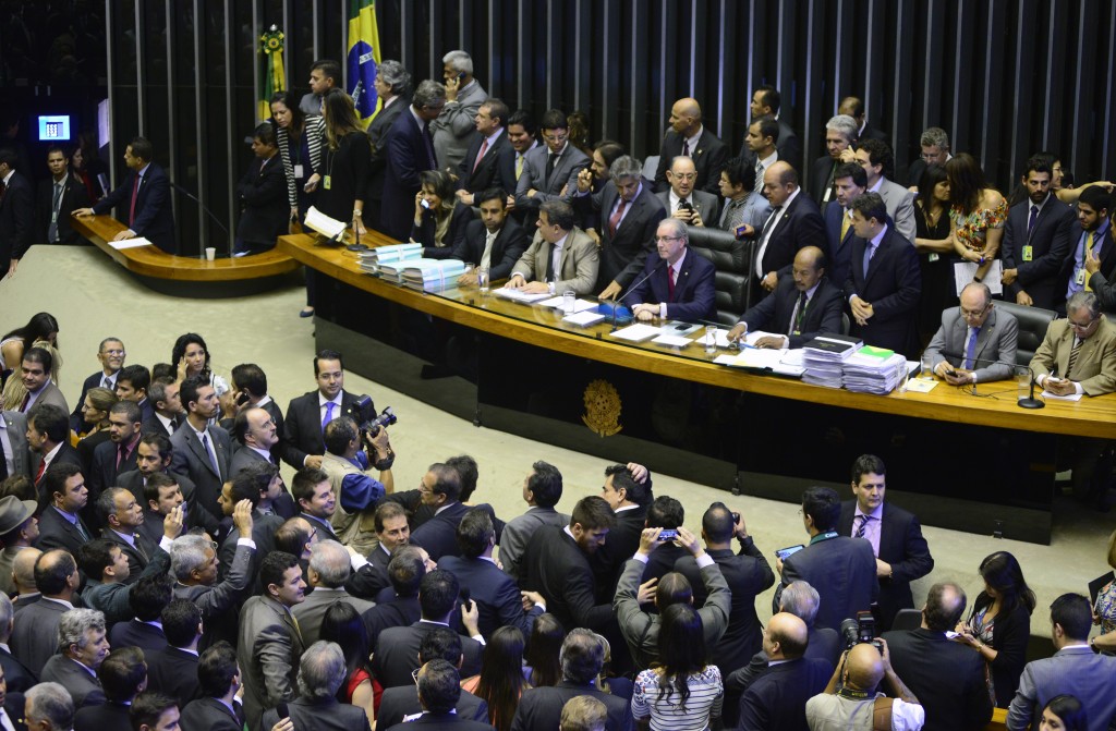 Congresso Nacional volta às atividades com eleições dos líderes partidários