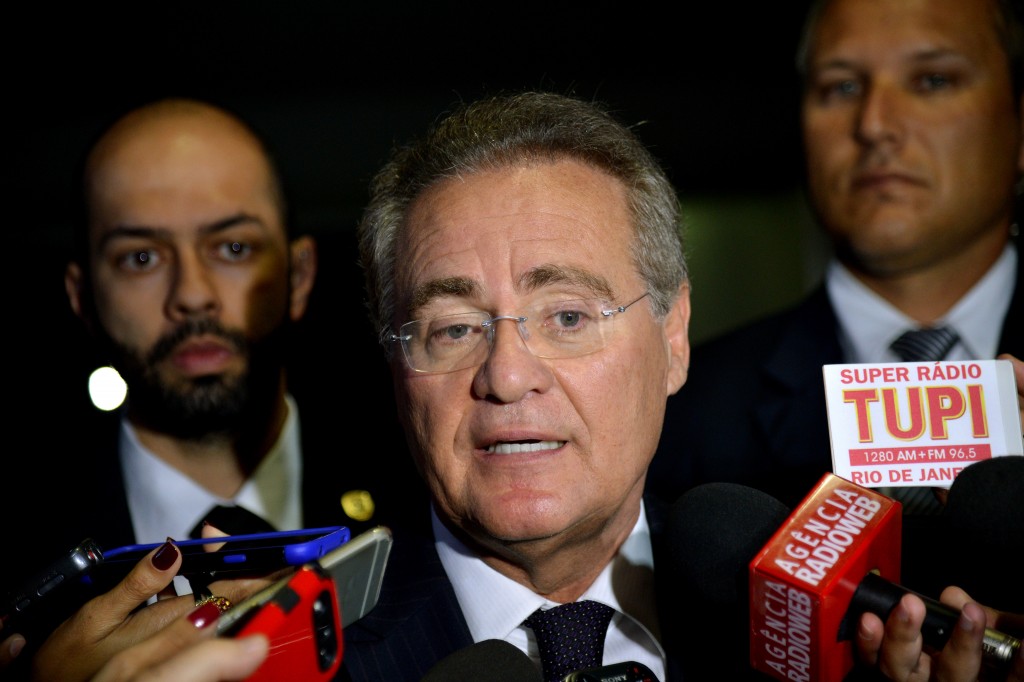 Renan – “Senado deve ouvir o que Delcídio tem a dizer”