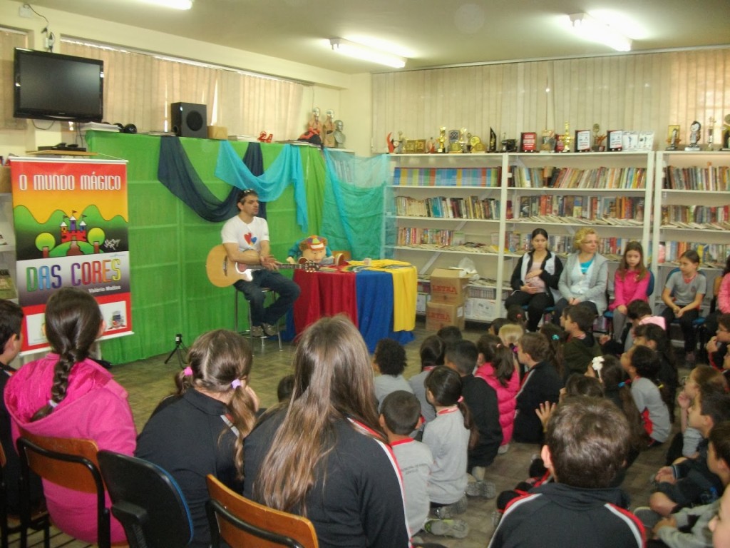 Livro infantil “Desenhando com Chimbica” será lançado neste sábado (5) em Joinville (SC)