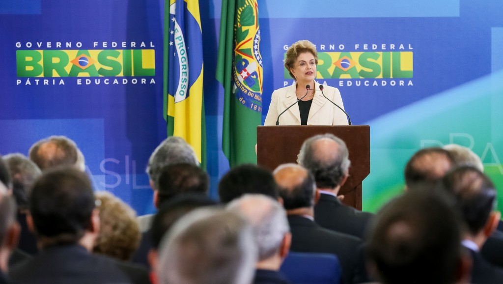 Dilma afirma que impeachment é tentativa de golpe