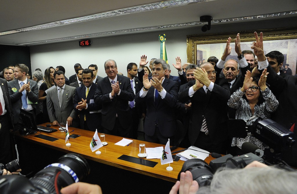 Opinião – PMDB deveria dar o exemplo, e Temer renunciar ao mandato