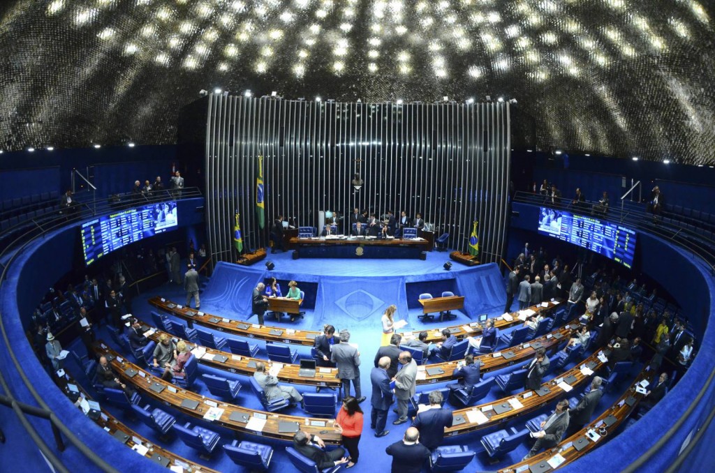 Senado elege hoje (25) a comissão que vai analisar o processo de impeachment