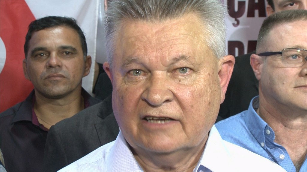 Udo Döhler é reeleito prefeito em Joinville (SC)