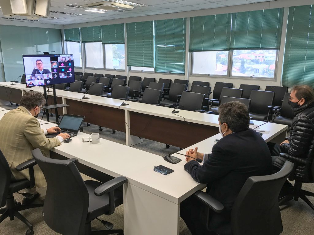 Governo e setor produtivo catarinense buscam ampliar diálogo