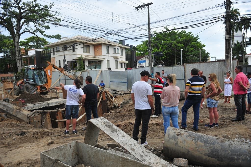 Obras inacabáveis do rio Mathias é tema de reunião hoje na Câmara de Vereadores em Joinville (SC)