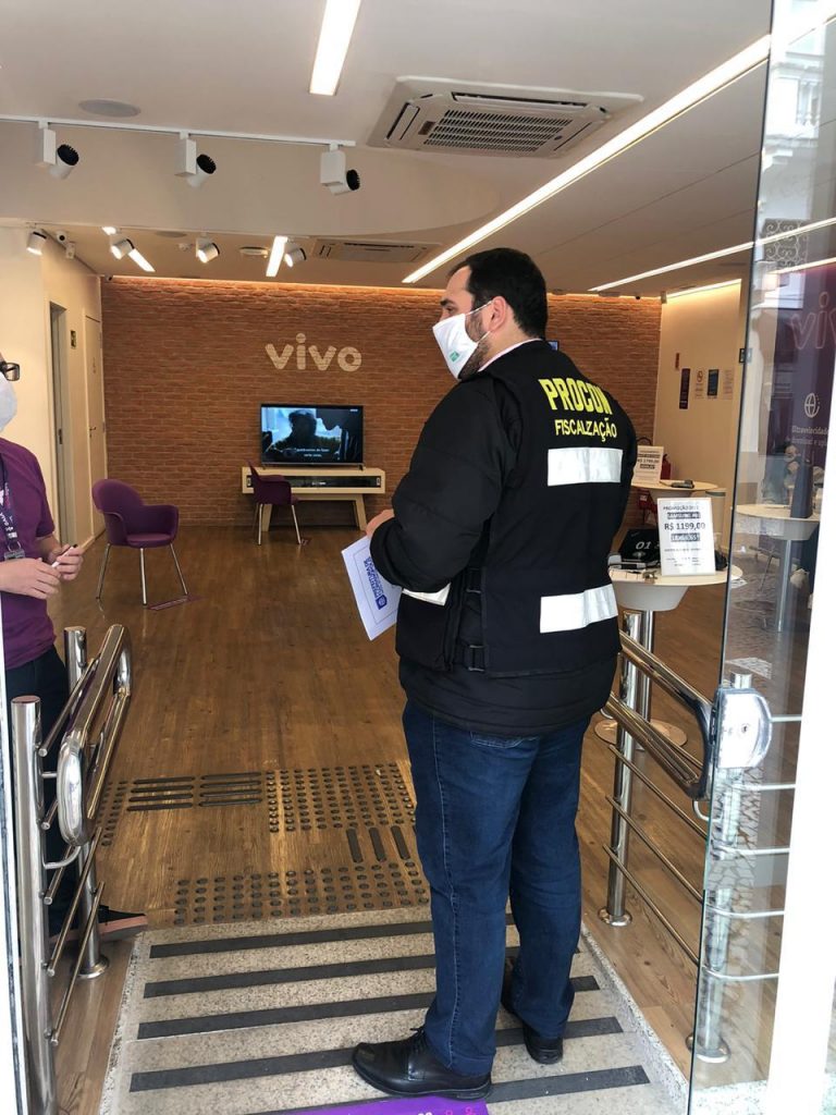 Operadora Vivo é notificada pelo Procon de Florianópolis  por má prestação de serviços